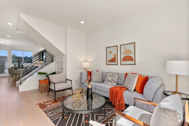 Photo - 114A 20th Ave