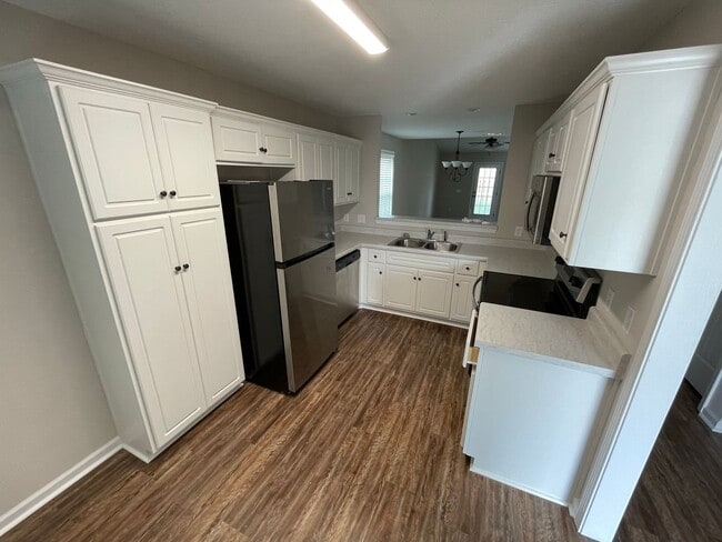 Photo - 429 Andover Dr