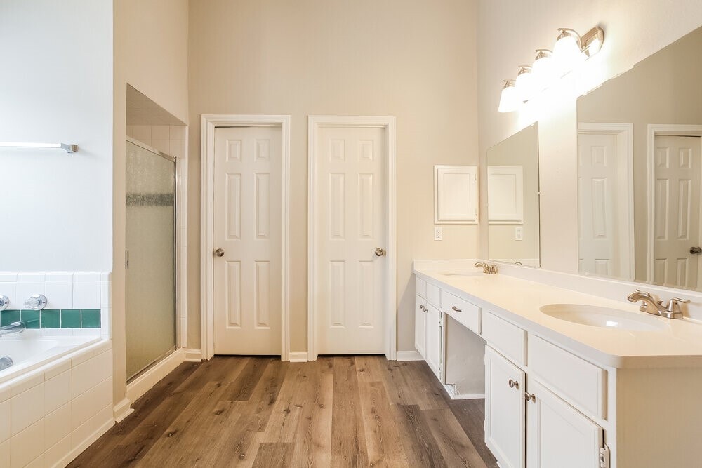 Photo - 6615 Bluebottle Ln