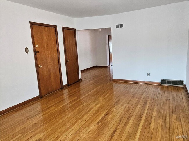 Photo - 5315 Jamieson Ave Unit 2N