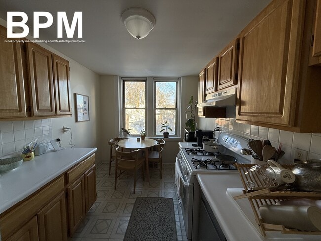 Building Photo - 24 Colborne Rd