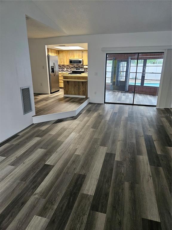 Photo - 11557 124th Terrace N