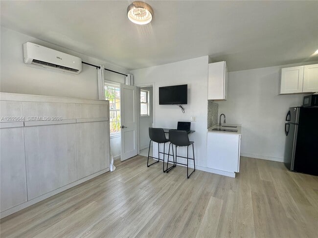 Photo - 415 75th St Unit 4A