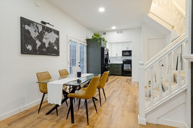 Photo - Modern & Stylish Loft Style 2 Bedroom Condo in Oaklawn!