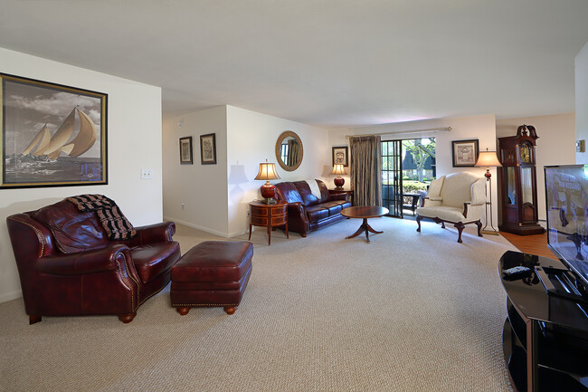 Living Room - Bethlehem Terrace Apartments