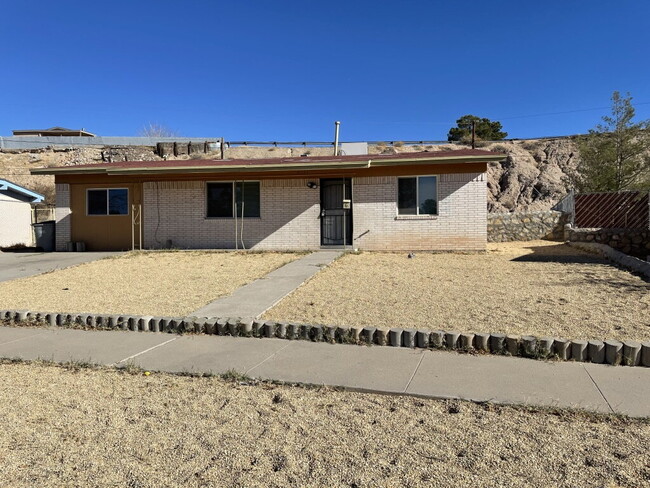 Building Photo - 8137 Staghorn Dr Rental