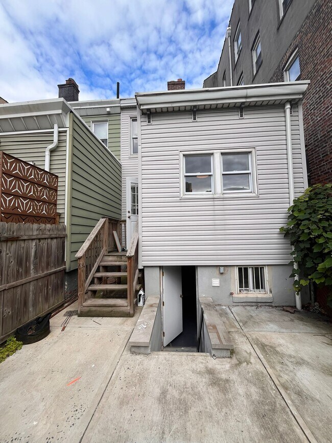 Photo - 309 Summit Ave House