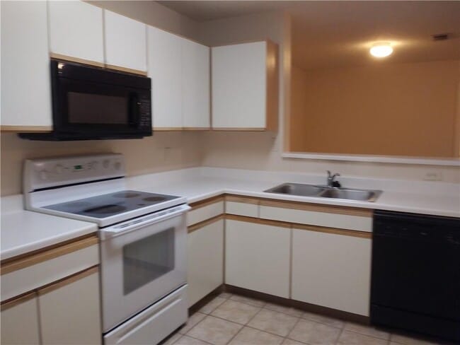 Photo - 11255 W Atlantic Blvd Unidad 302