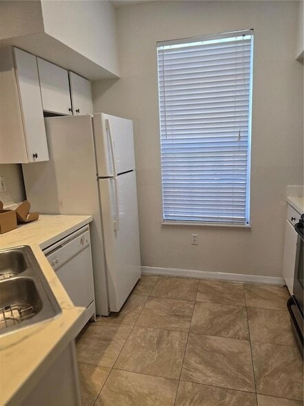 Photo - 9228 Lake Chase Island Way Unidad 9228