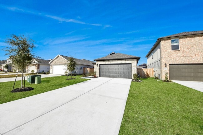 Photo - 16981 Juniper Blossom Bnd