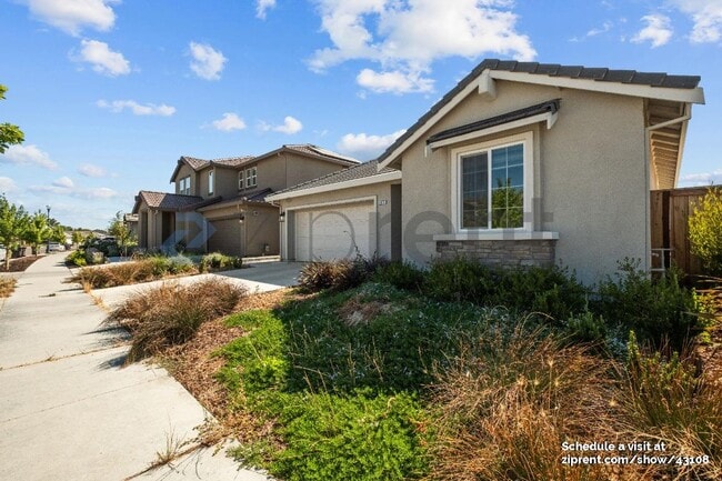 Photo - 1074 Osprey Dr House