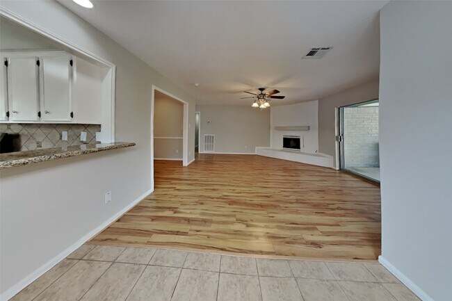Photo - 1920 Crooked Creek Ln