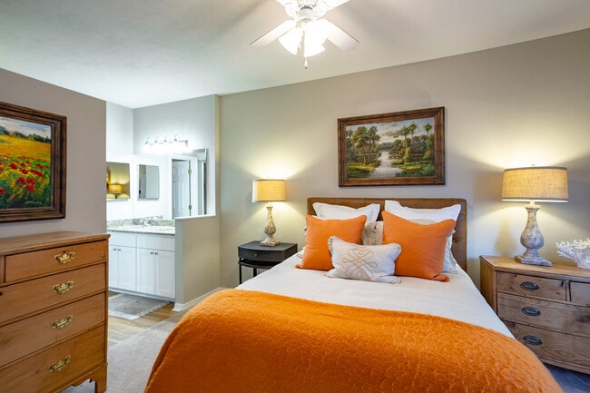 Photo - Huntington Lakes Apartments