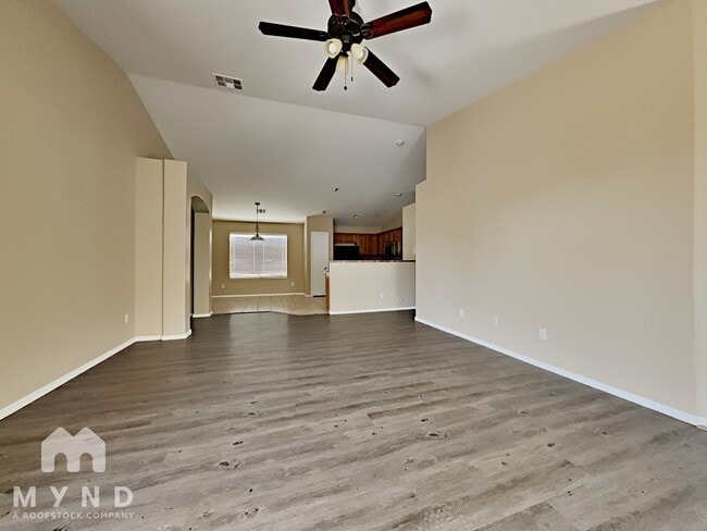 Photo - 24484 N Shelton Way