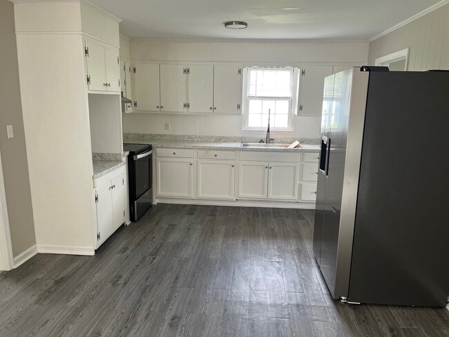 Photo - 222 Reynolds St