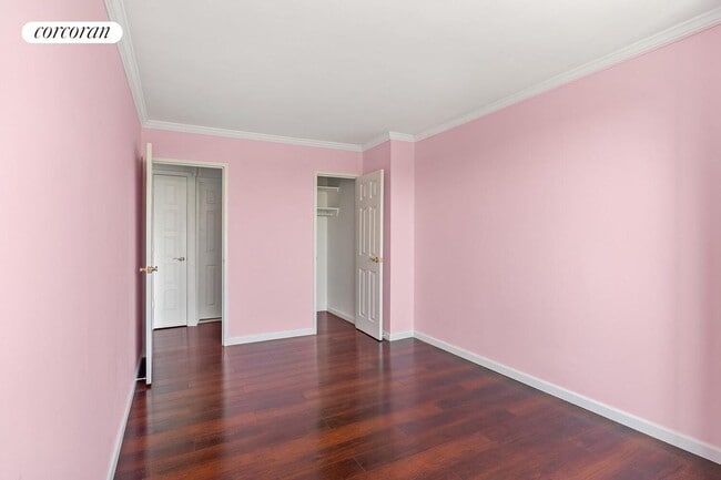 Photo - 3333 Henry Hudson Pkwy W