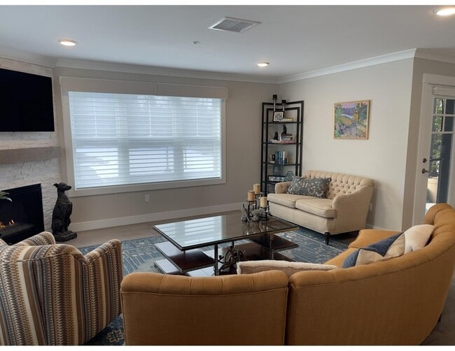 Photo - 2075 Lafayette Rd Unit A12