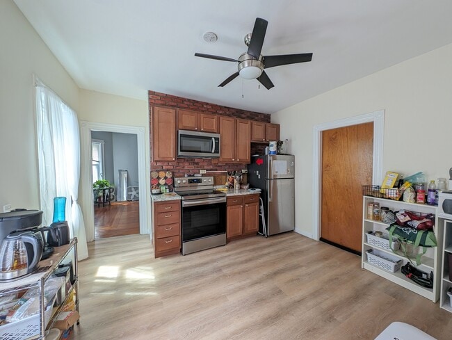 Building Photo - 35 Pearson Rd Unit 1