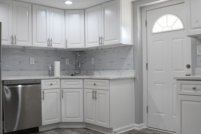 Photo - 7202 Riggs Rd