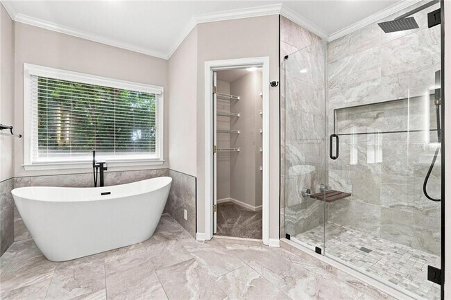 Photo - 3247 Green Farm Trail NE