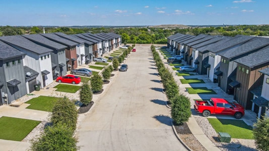 Photo - 3301 Brambleton Hill Pl