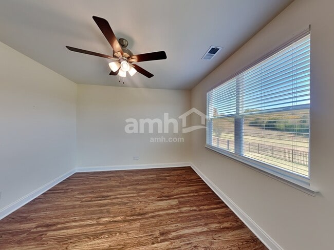 Photo - 2012 Bennett Dr