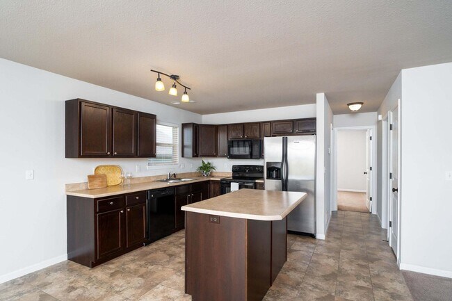 Photo - 5803 Abercorn Dr