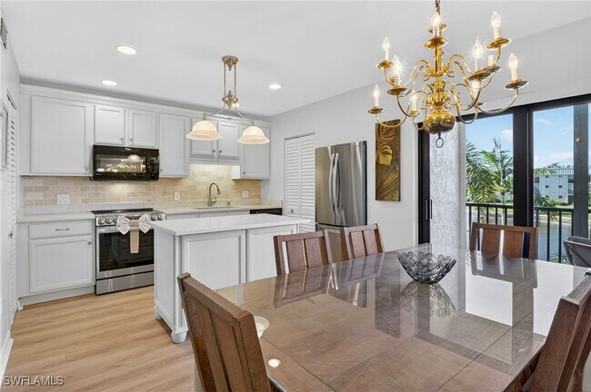 Photo - 788 Park Shore Dr Unit B22