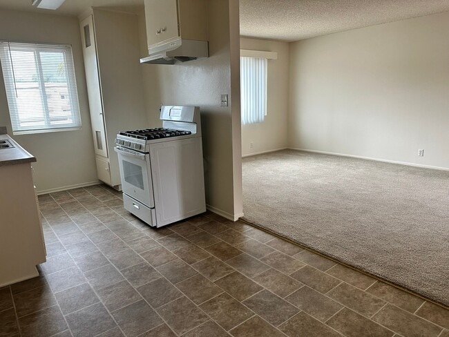 1181 E Hollyvale St Unit 1157  18