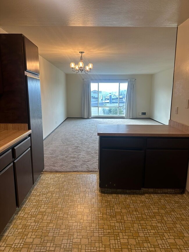 Photo - 273 S Parkview Ave Unit 273 Parkview Ave - Apt #1