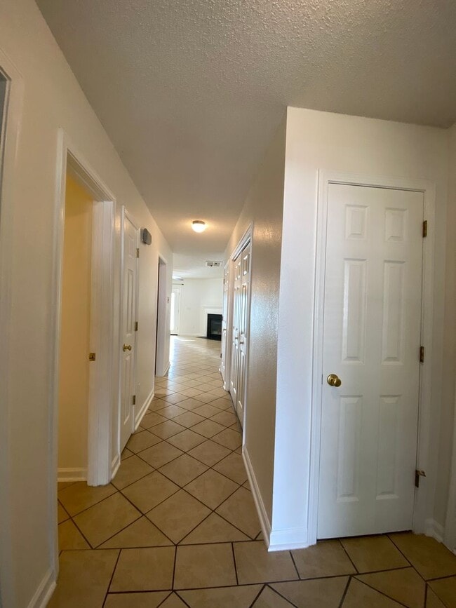 Photo - Adorable 3 Bedroom 3 Bath in Preston Green