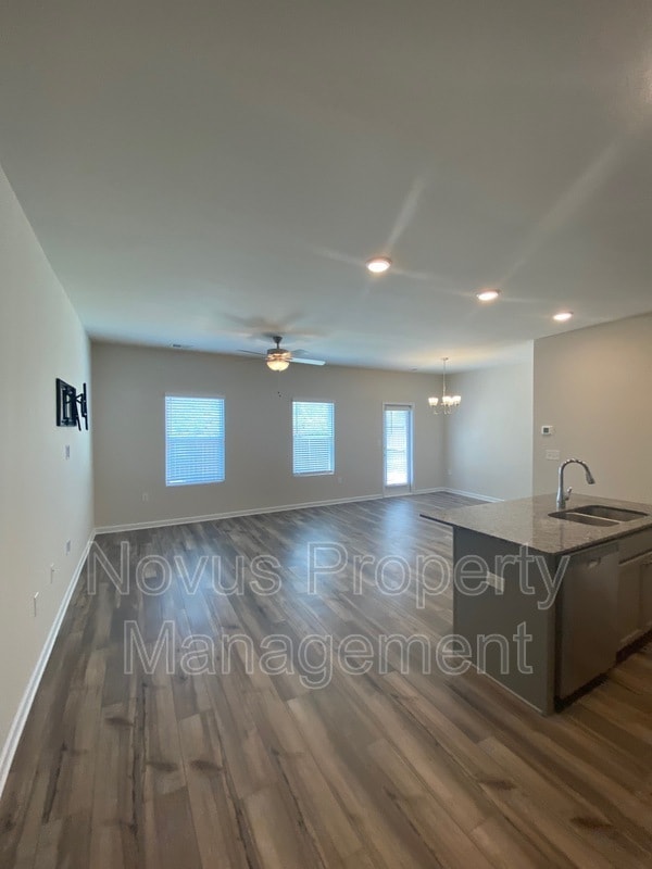 Photo - 1182 Westhampton Wy