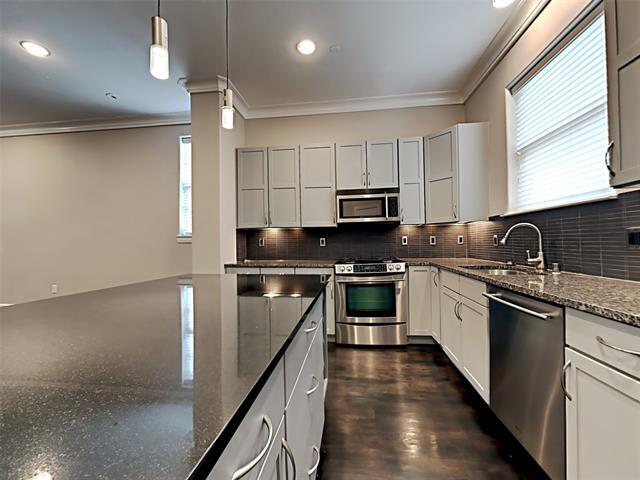 Photo - 3200 Ross Ave Unit 17