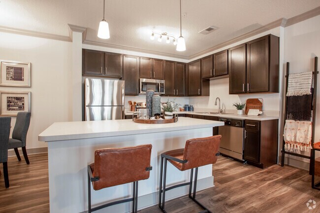 1BR, 1BA - 934SF - B - Kitchen