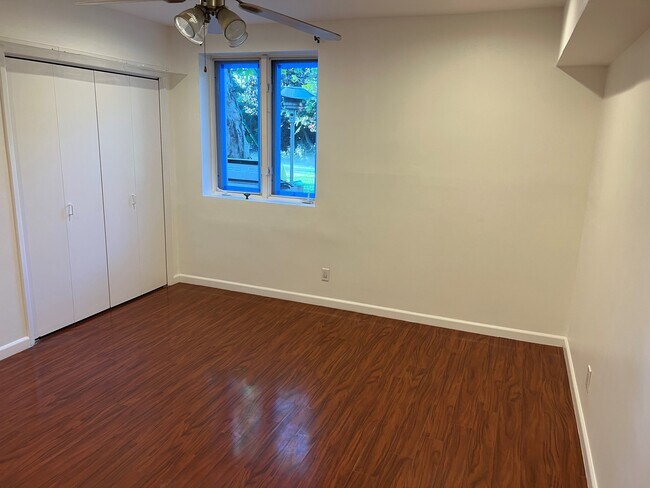 Estudio/oficina/comedor - 2715 Aqua Verde Cir