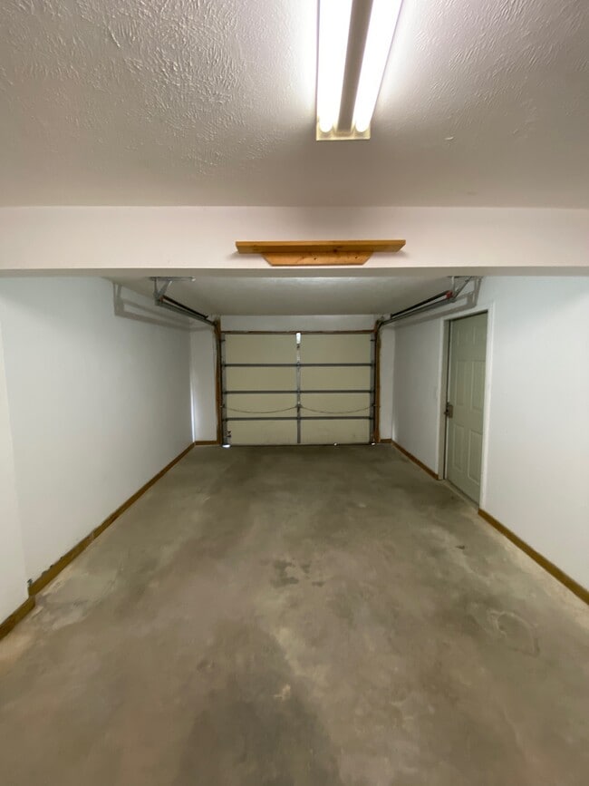 Photo - 204 Betsinger Rd