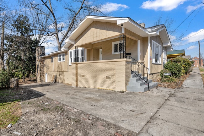 Photo - 2120 Pike Rd