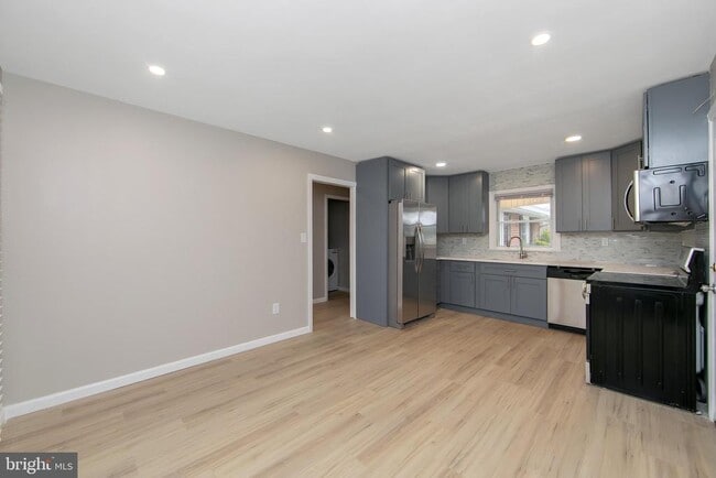 Photo - 2 S Sunset Rd