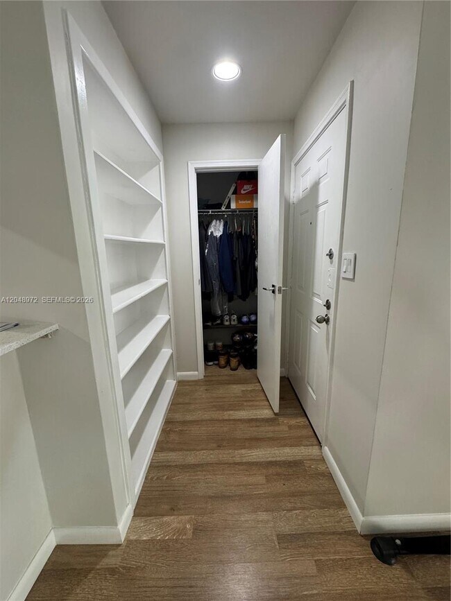 733 Riverside Dr Unit 1236
