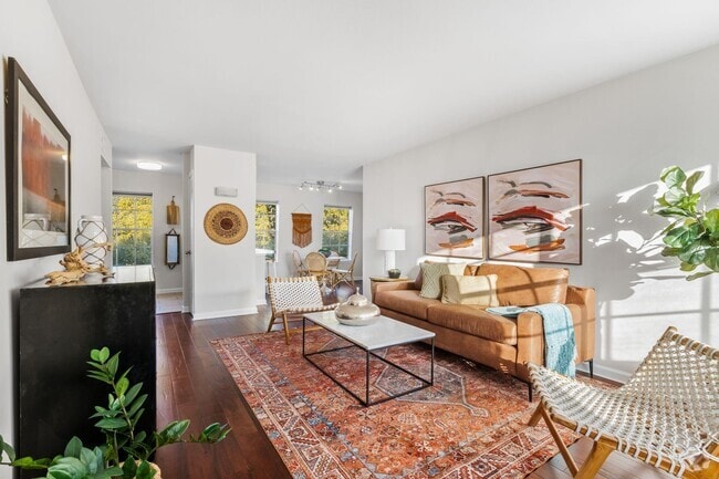 Building Photo - 300 Crockett St Unit 304 Rental
