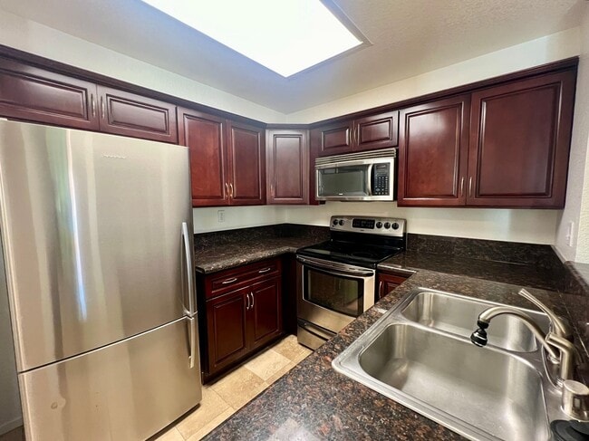*REDUCED DEPOSIT* LARGE 2BD/2BA University... - *REDUCED DEPOSIT* LARGE 2BD/2BA University... Townhome