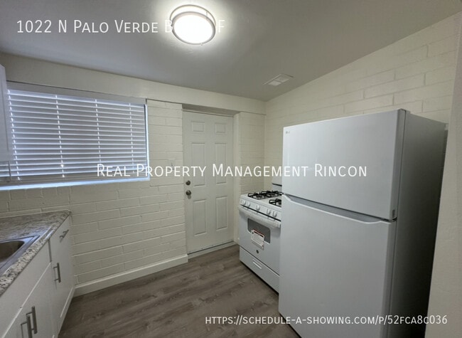 Photo - 1022 N Palo Verde Blvd Unidad F