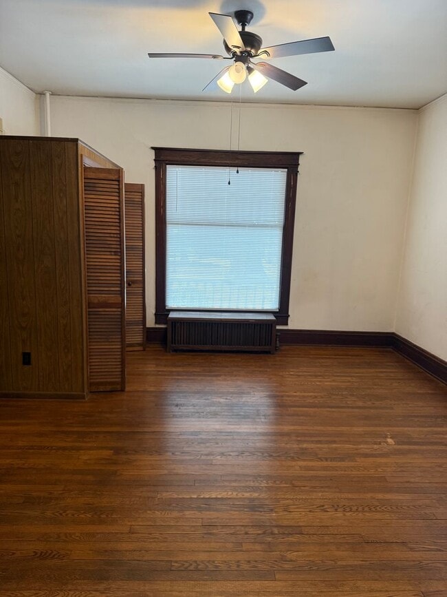 Photo - 1 Bedroom unit in Dunleath Historic District - Office Space & W/D Connections!
