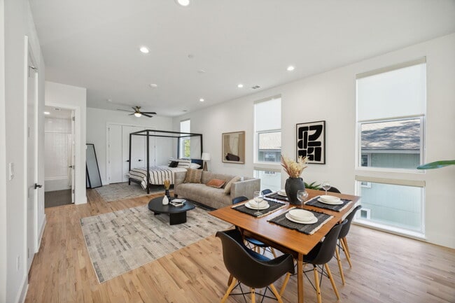 Photo - Guest House at 4907 Bryan