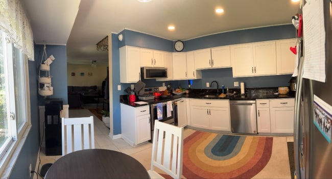 Photo - 8011 Morse Rd