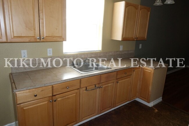 Photo - East Sacramento - 2 bedroom, 1 bath, 1 car garage