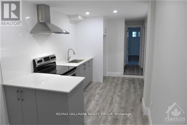 Photo - 375 MacKay St Unité 6