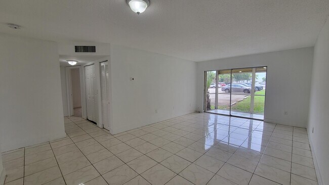 Photo - 2800 NW 56th Ave Unit G107