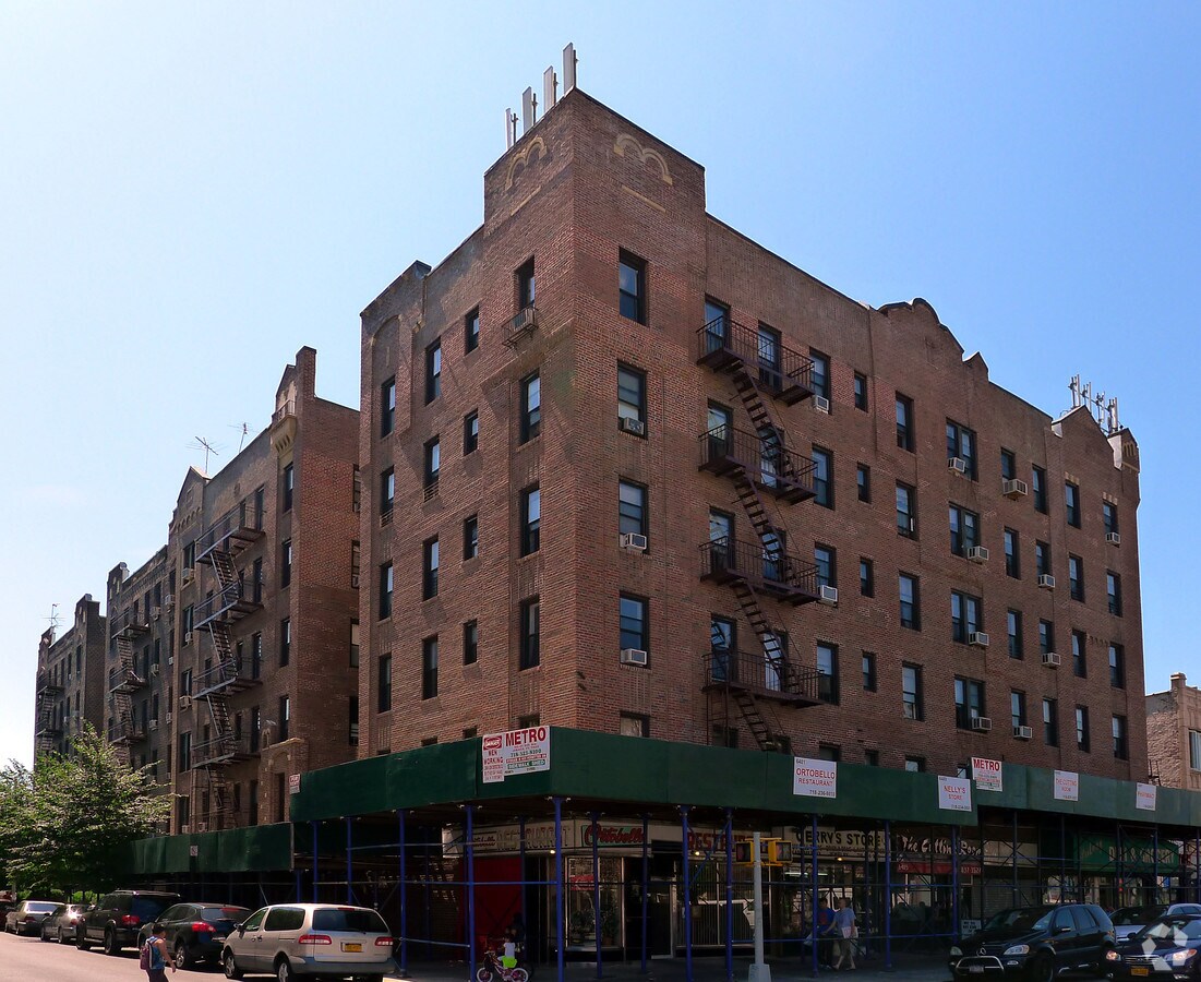 2202 64th St - 2202 64th St