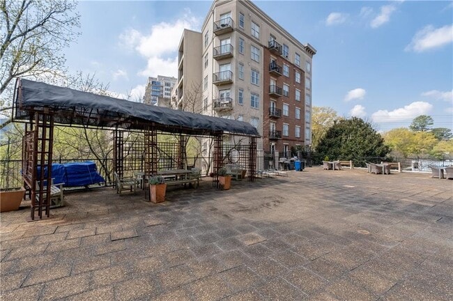 Photo - 2285 Peachtree Rd NE Unit 604